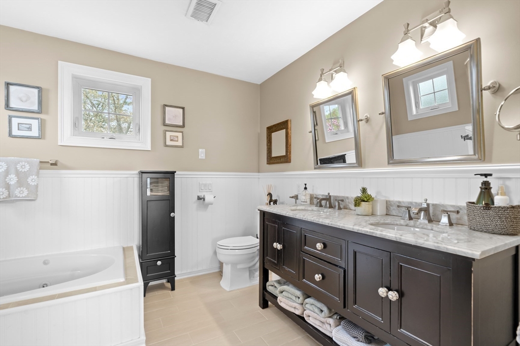 43 Cliff Dr, Freetown, MA Photo #23