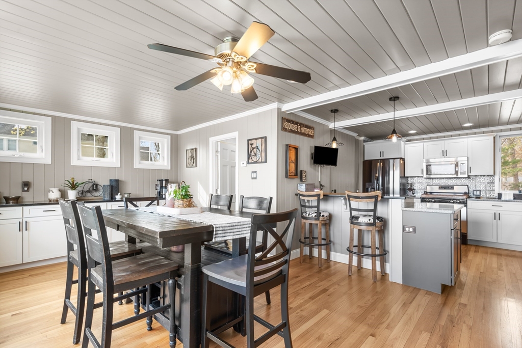 43 Cliff Dr, Freetown, MA Photo #14