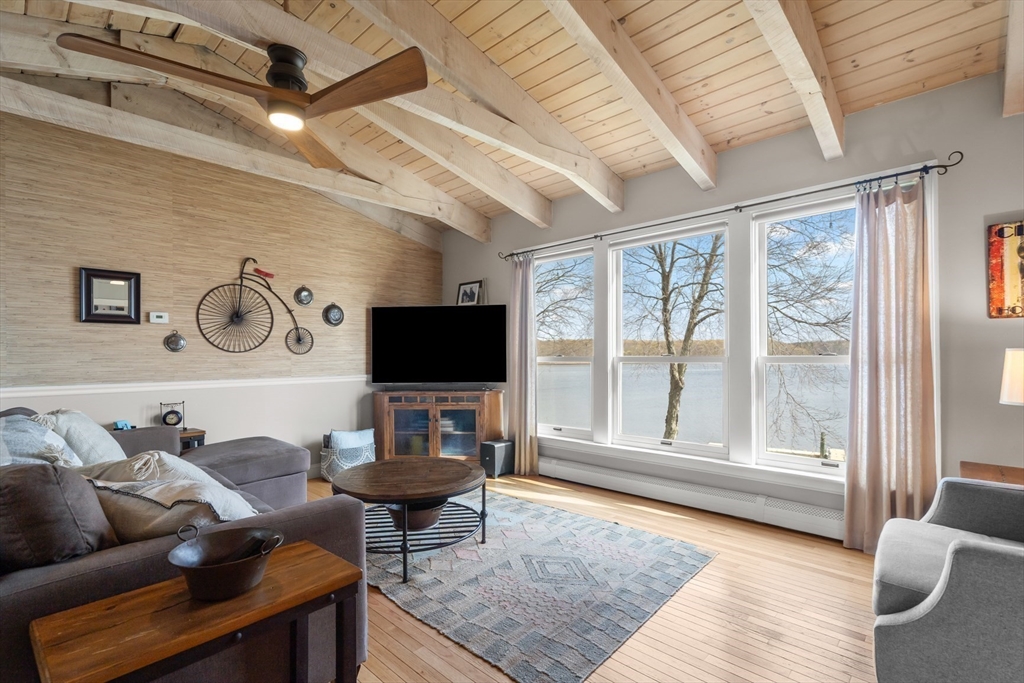 43 Cliff Dr, Freetown, MA Photo #10