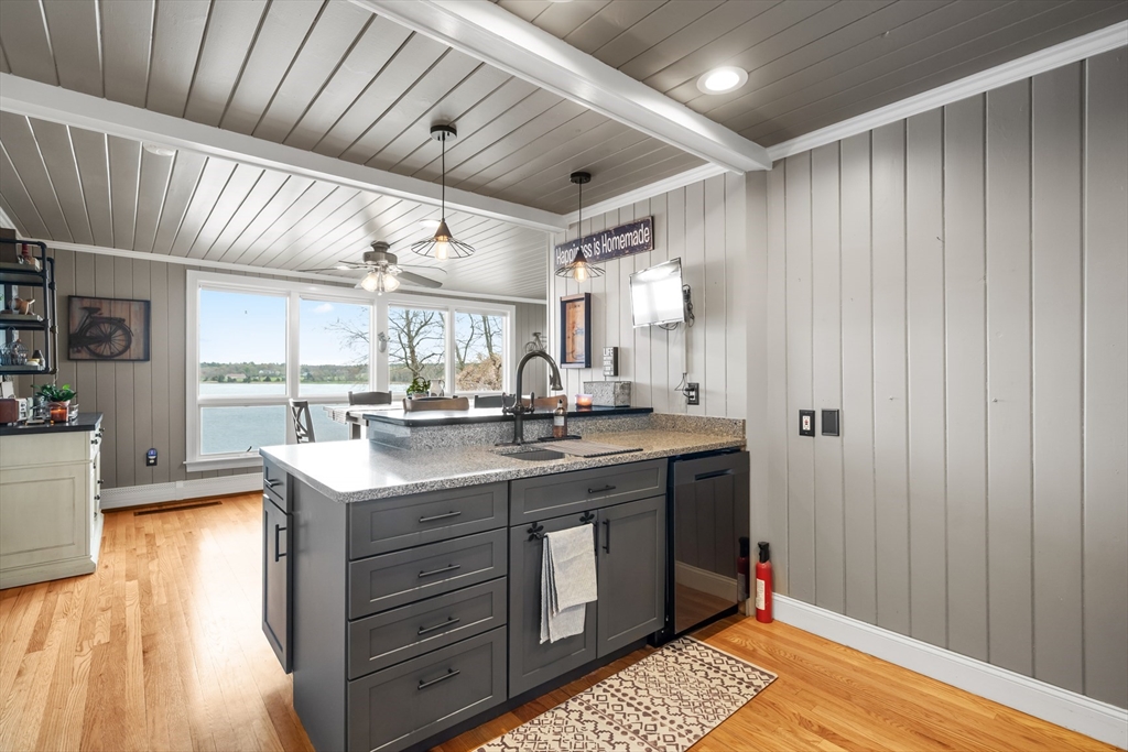 43 Cliff Dr, Freetown, MA Photo #17