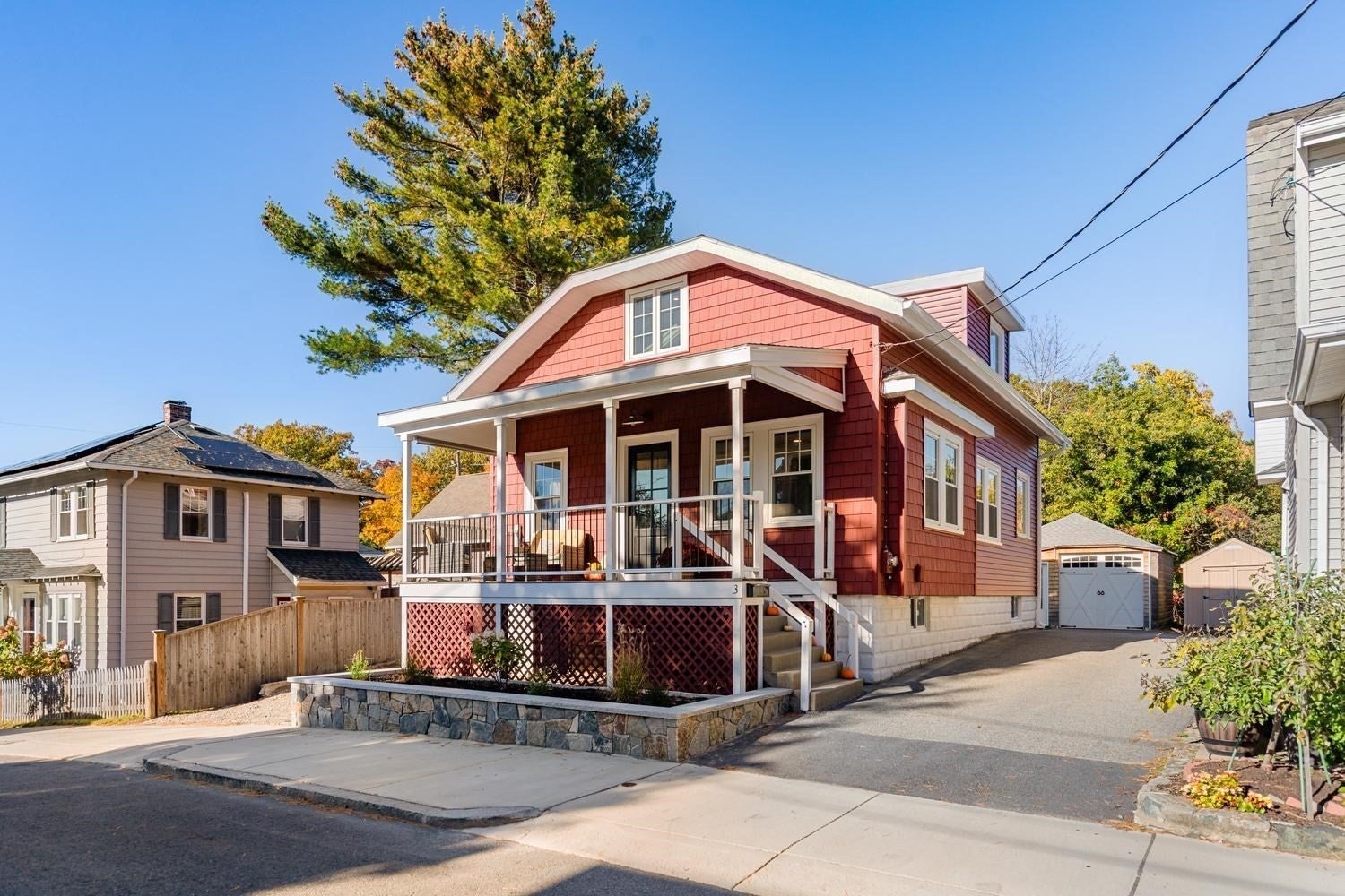 Photo of 3 Lilly St, Malden, MA