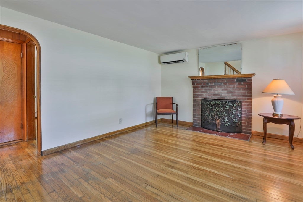 141 Hollis Ave