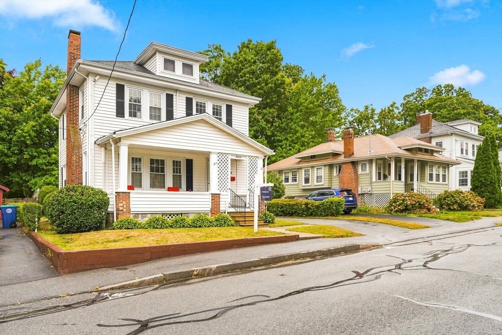16 Elmlawn Rd