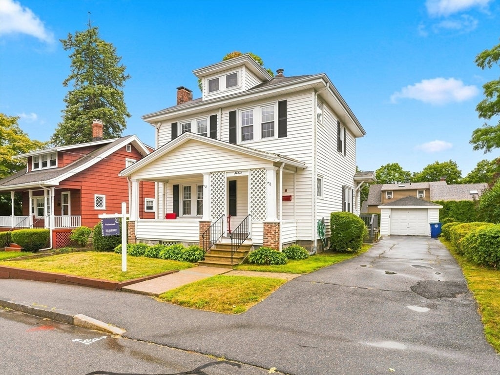 16 Elmlawn Rd
