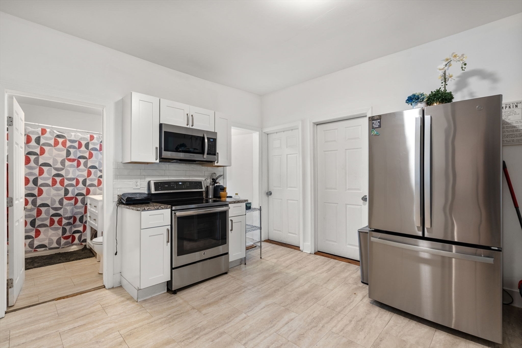 252 Shaw St, Lowell, MA Photo #5