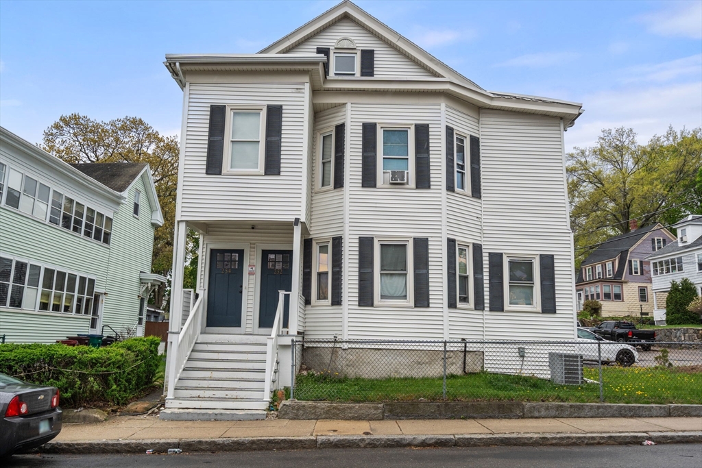 252 Shaw St, Lowell, MA Photo #2