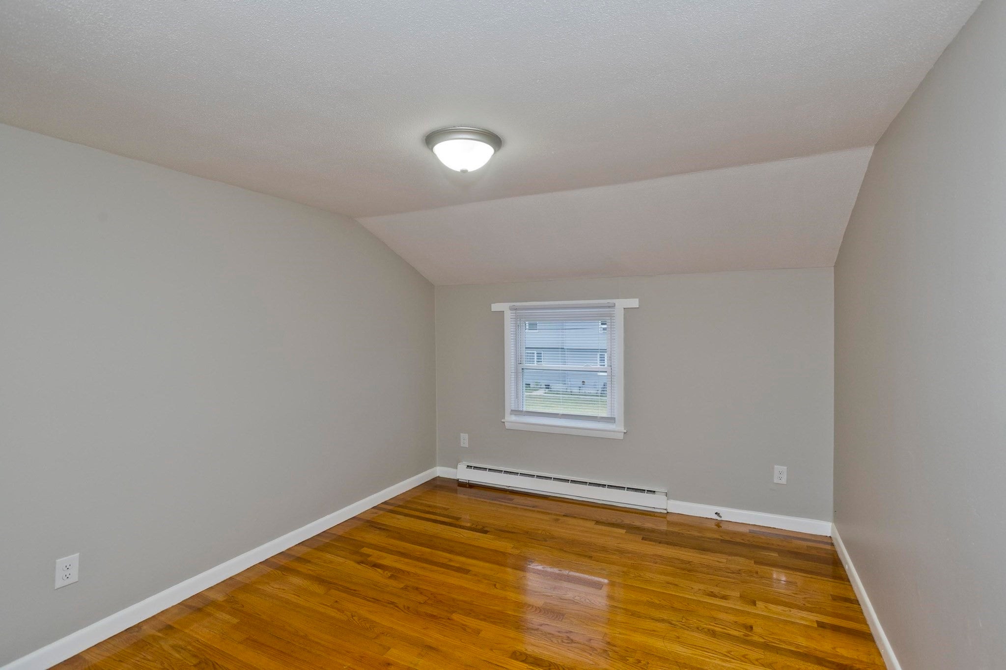 5-7 Ellen St, Springfield, MA, 5-7 Ellen St, Springfield, MA Photo #21
