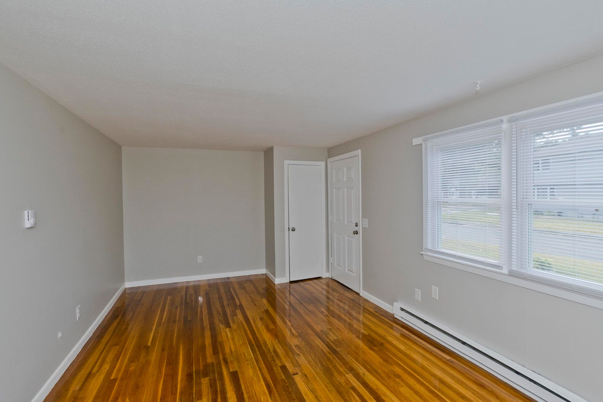 5-7 Ellen St, Springfield, MA, 5-7 Ellen St, Springfield, MA Photo #12