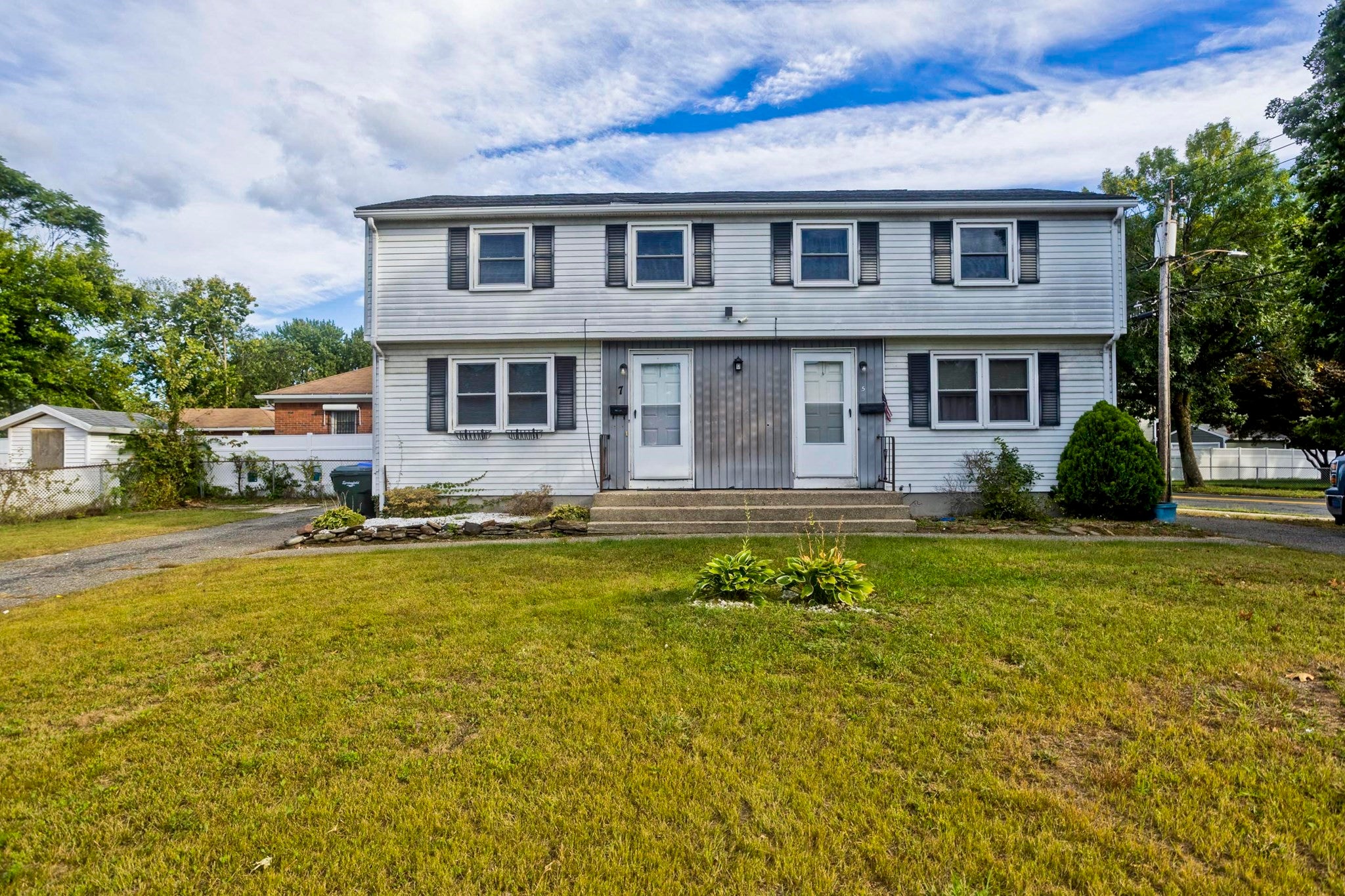 5-7 Ellen St, Springfield, MA, 5-7 Ellen St, Springfield, MA Photo #2