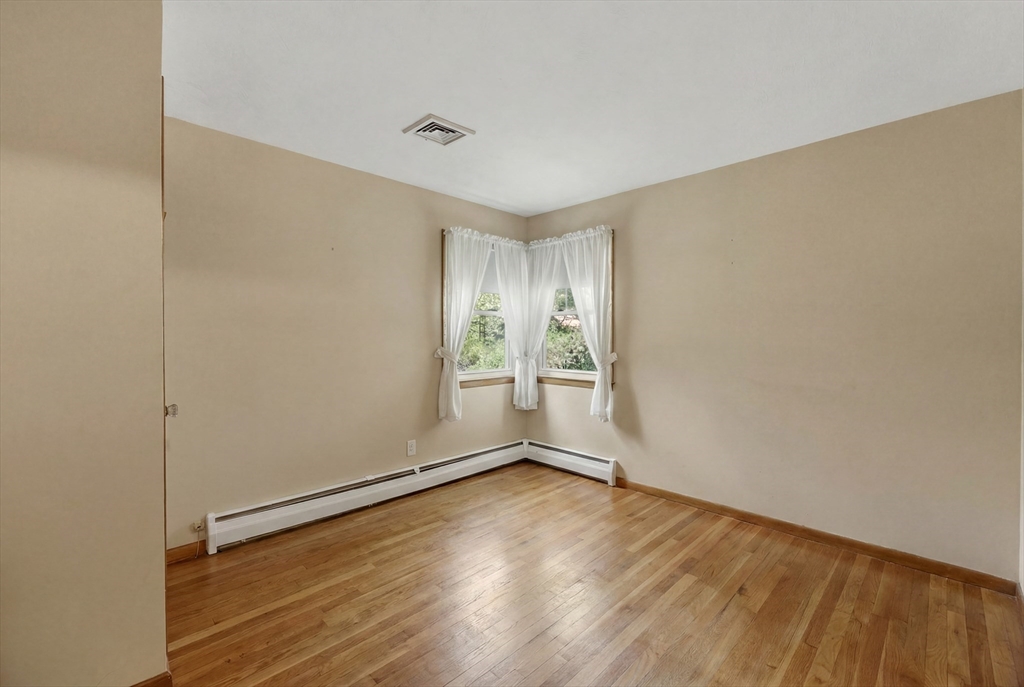 16 Saybrook Cir, South Hadley, MA, 16 Saybrook Cir, South Hadley, MA Photo #18