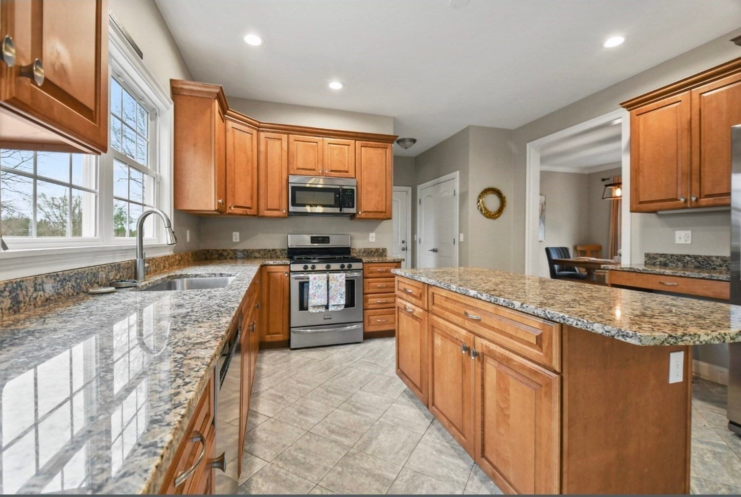 15 Pine Meadow, Seekonk, MA Photo #5