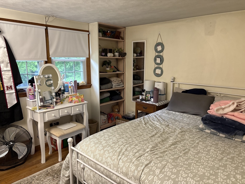 691 E Pleasant St, Amherst, MA Photo #12