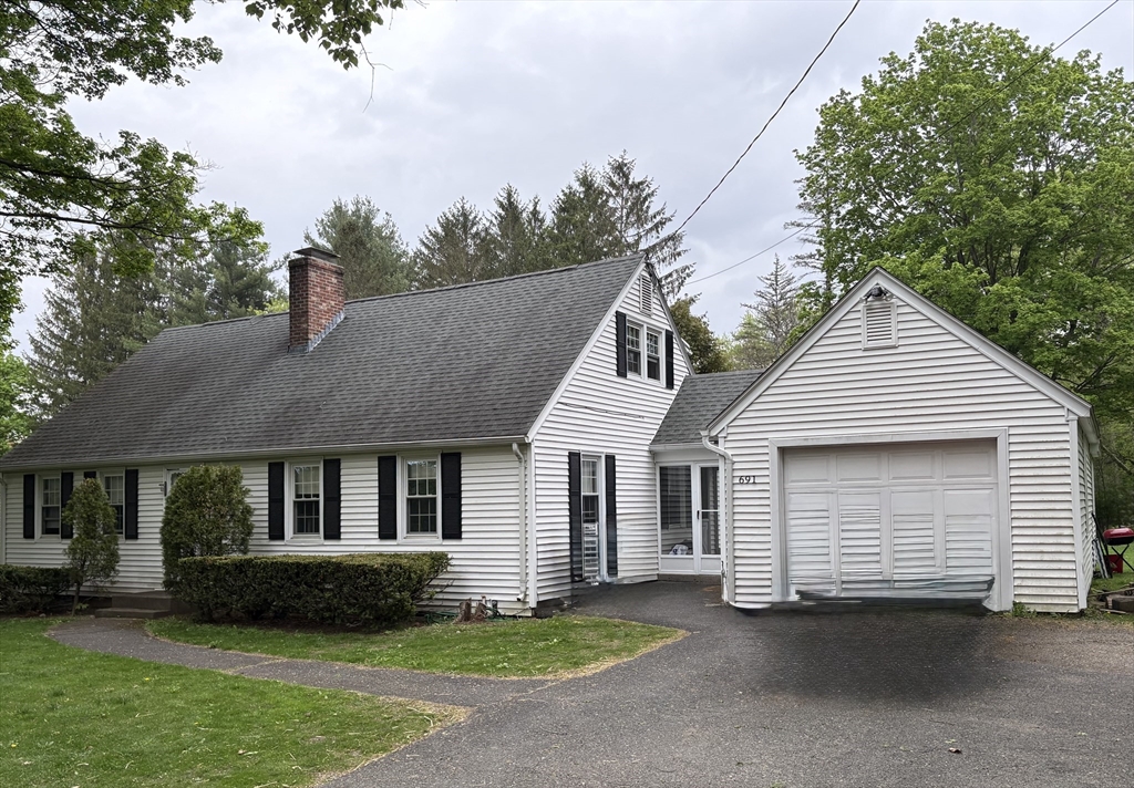 Photo of 691 E Pleasant St, Amherst, MA
