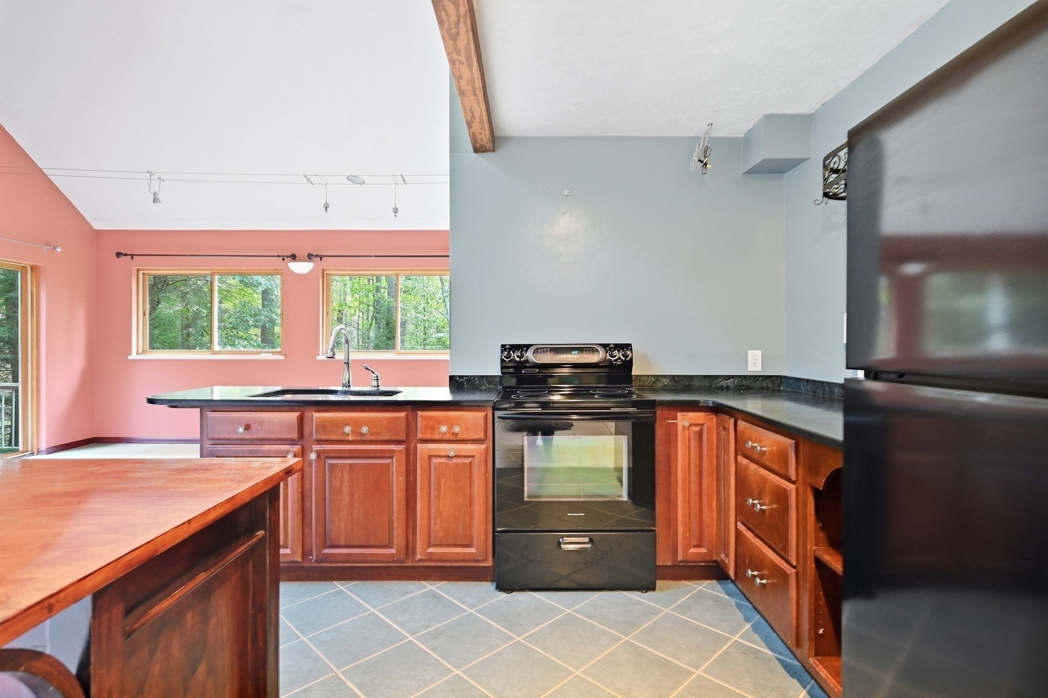 21 Stone Hill Rd, New Salem, MA Photo #23