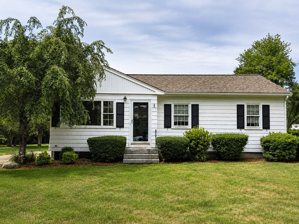 Click for 29 Forest Street, Franklin, MA slideshow Click for 29 Forest Street, Franklin, MA slideshow
