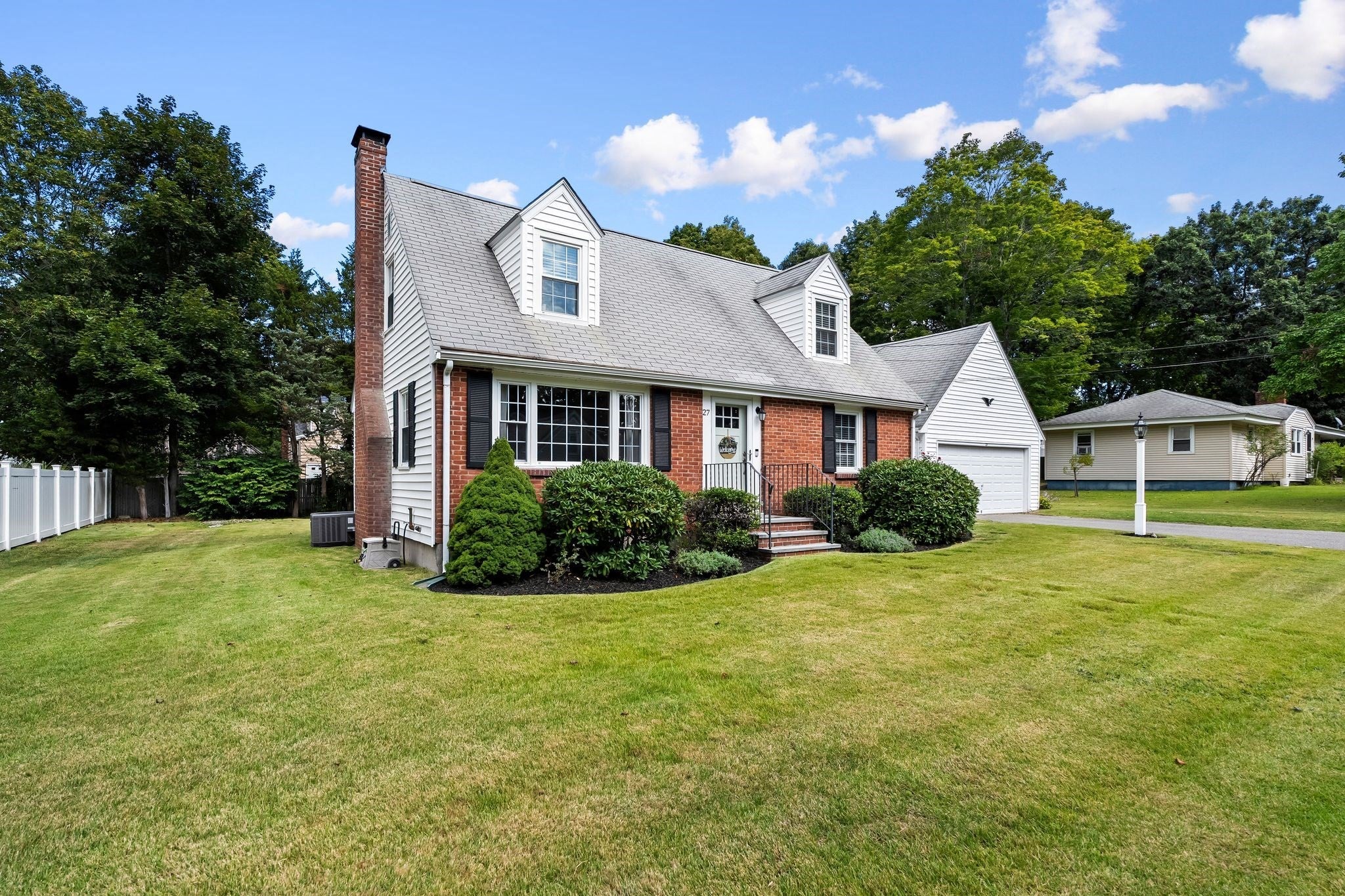 27 Mount Pleasant Ave, Holbrook, MA Photo #2