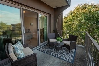 1006 Paradise Rd PHO