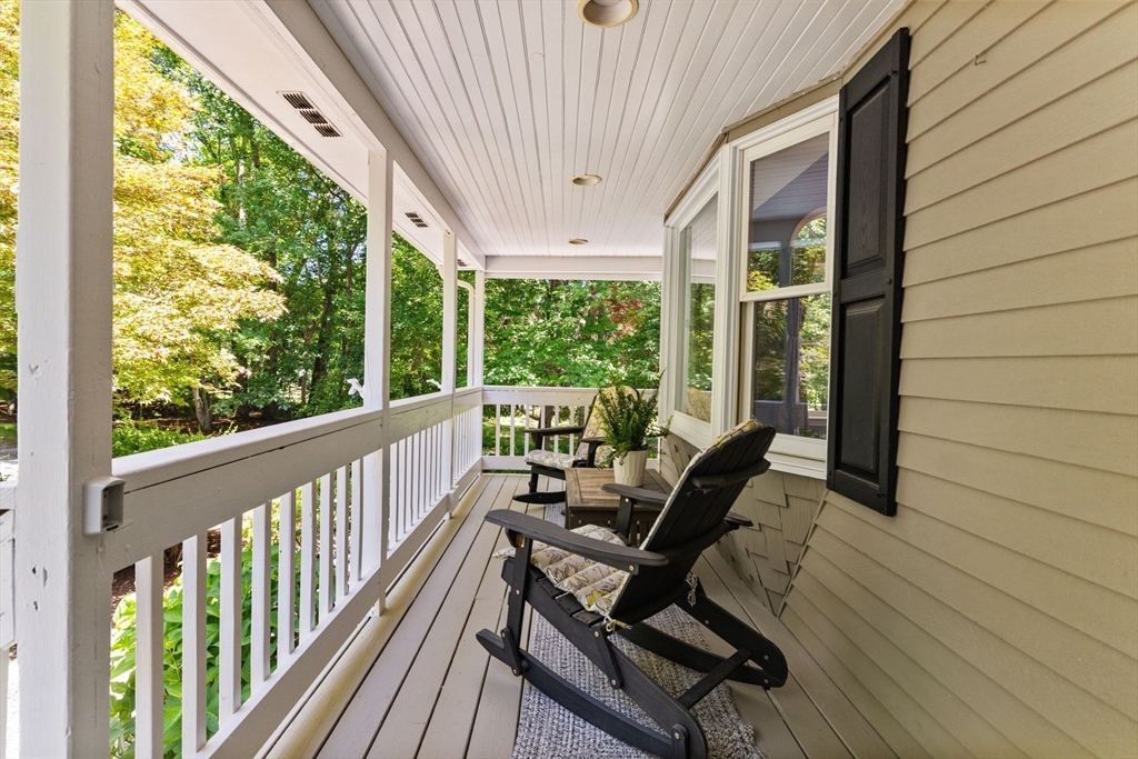 15 Hillcrest Dr