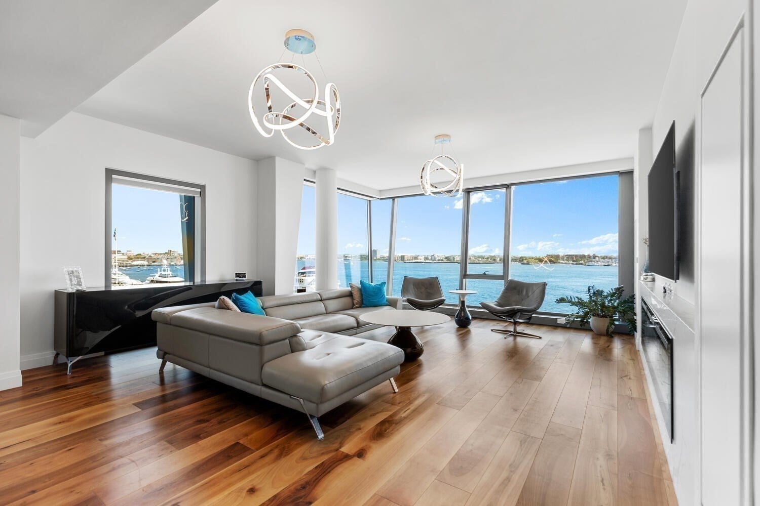 300 Pier 4 Blvd 5C