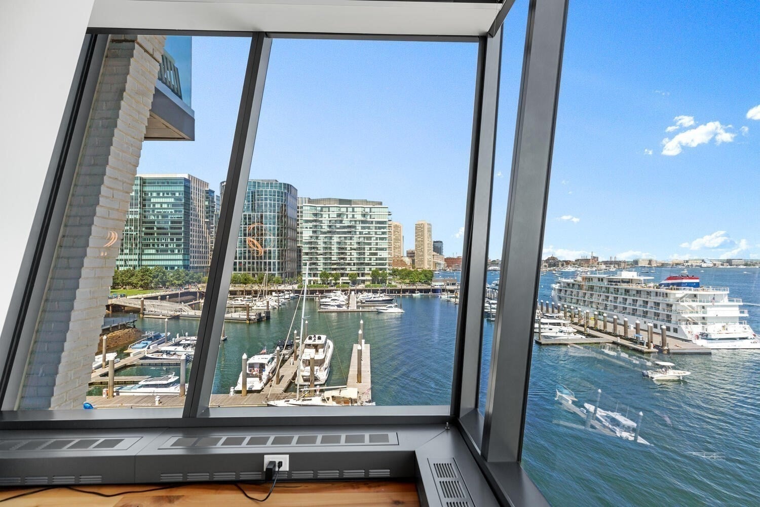 300 Pier 4 Blvd 5C