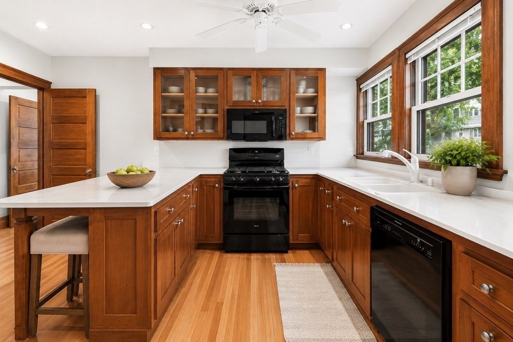 303 Washington Street #1, Winchester, MA, 303 Washington Street #1, Winchester, MA Photo #5