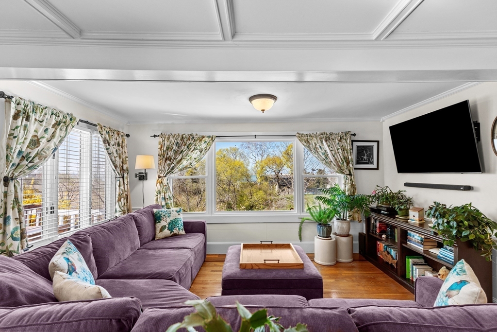 204 Sandwich Street 1