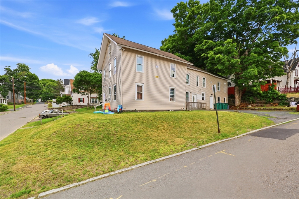 21 Winthrop St