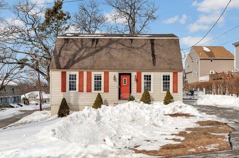 Photo of 4 Colburn Street, Burlington, MA 01803 (MLS # 73475980)