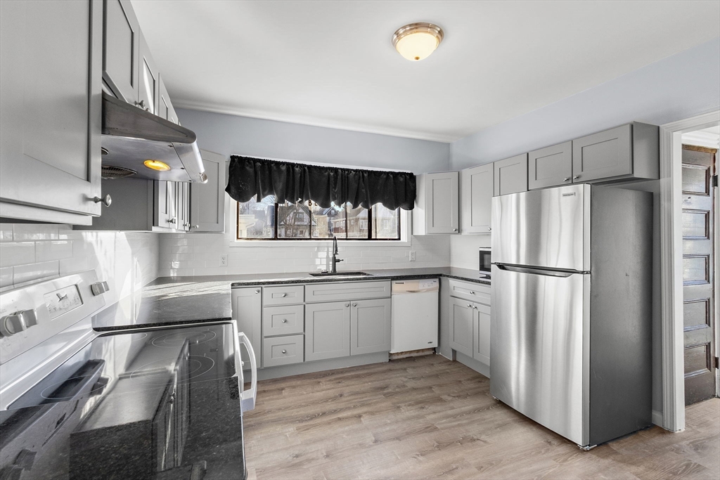 403-405 Ferry St