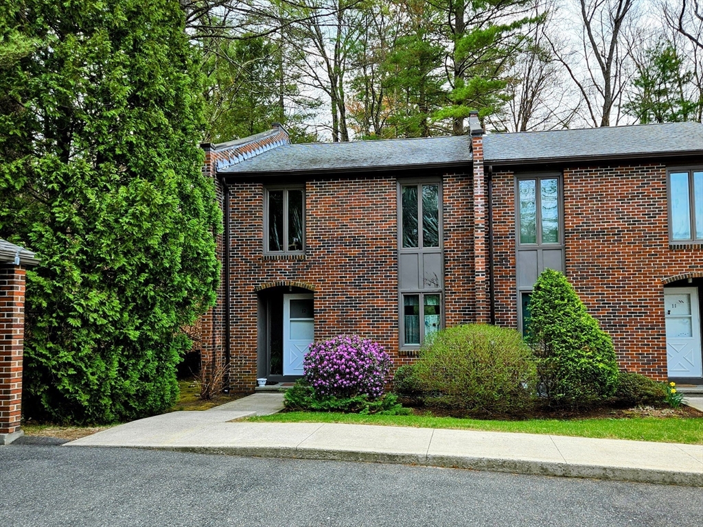 12 Chadwick Ct 12