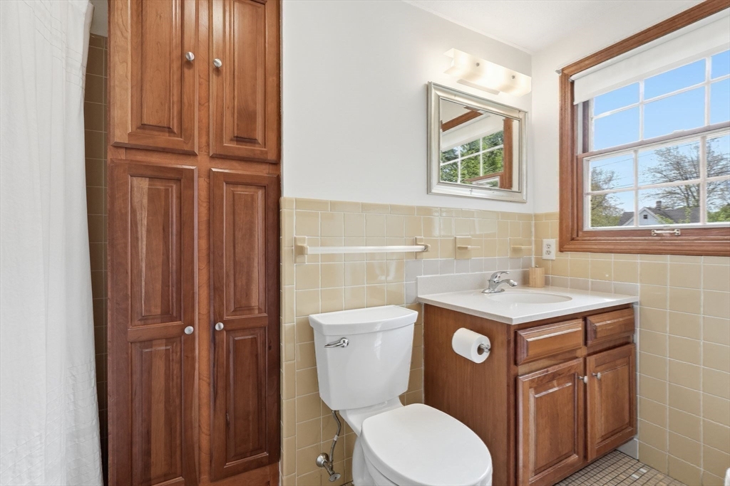73 N Maple St, Hadley, MA Photo #31