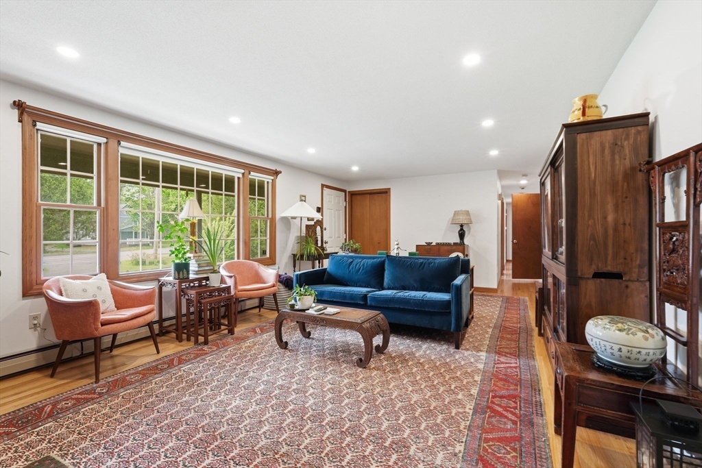 73 N Maple St, Hadley, MA Photo #8