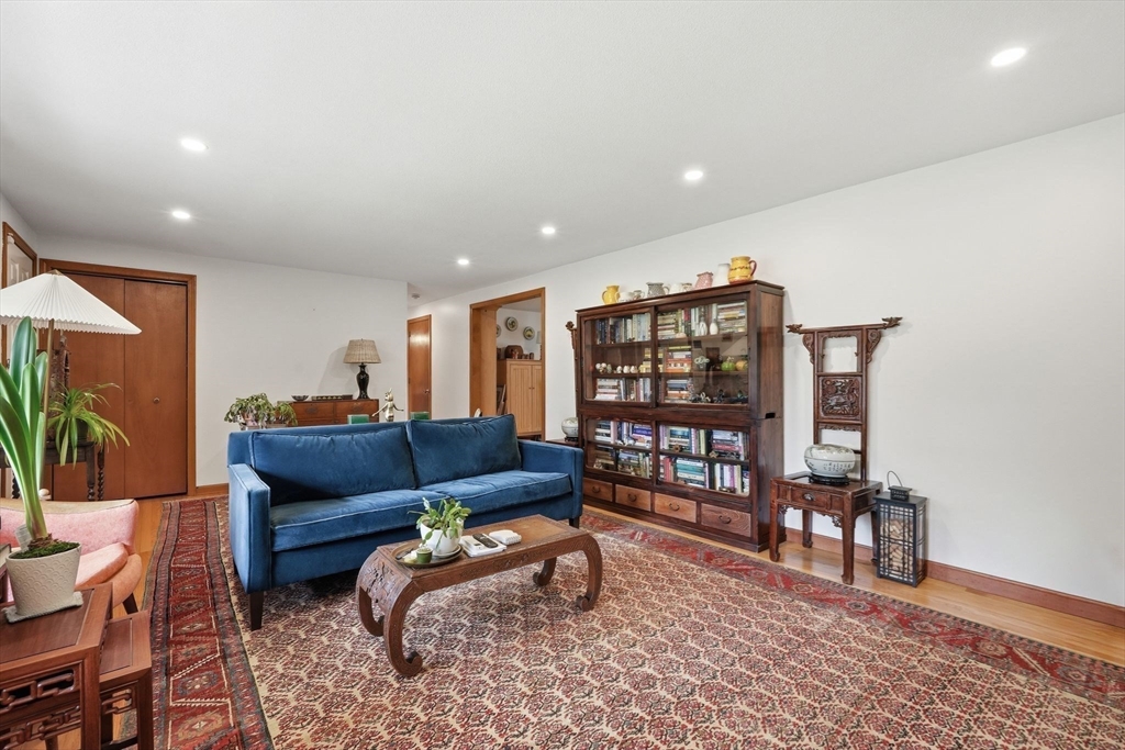 73 N Maple St, Hadley, MA Photo #10