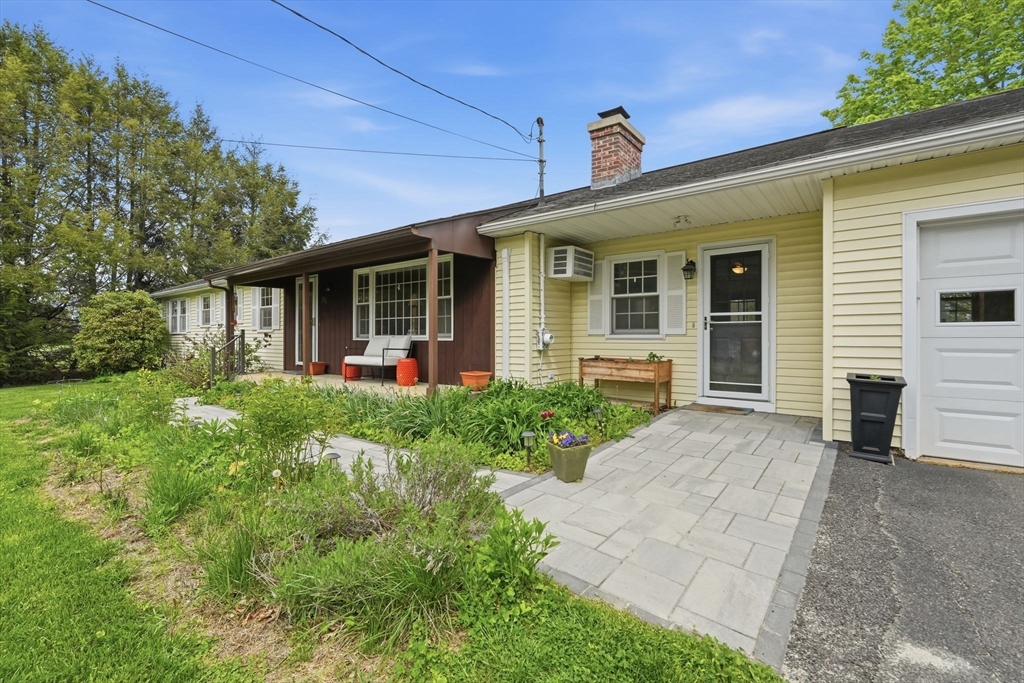 73 N Maple St, Hadley, MA Photo #3