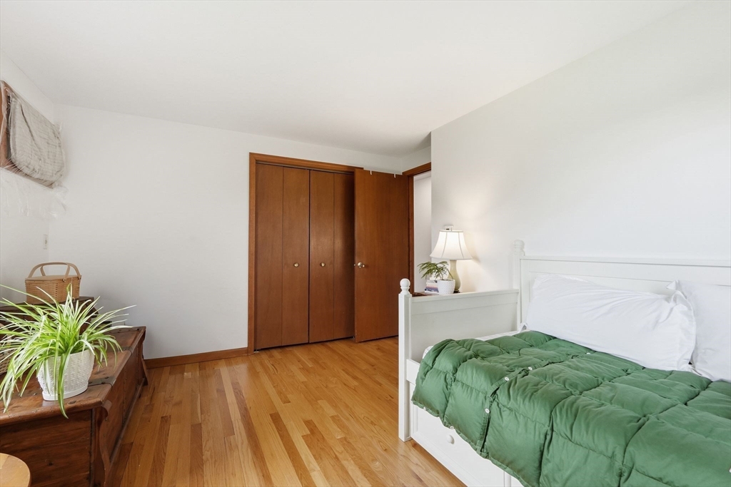 73 N Maple St, Hadley, MA Photo #19