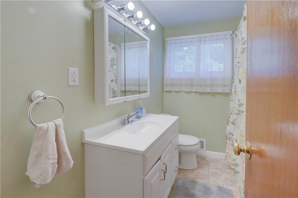 16 Superior St, Warwick, RI Photo #21