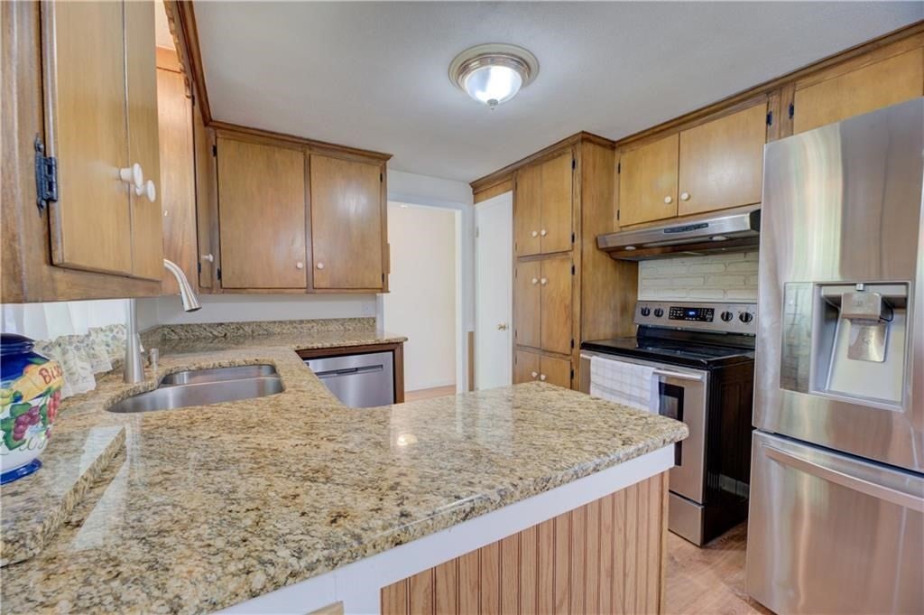 16 Superior St, Warwick, RI Photo #10