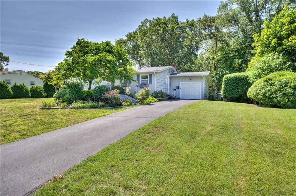 16 Superior St, Warwick, RI Photo #35