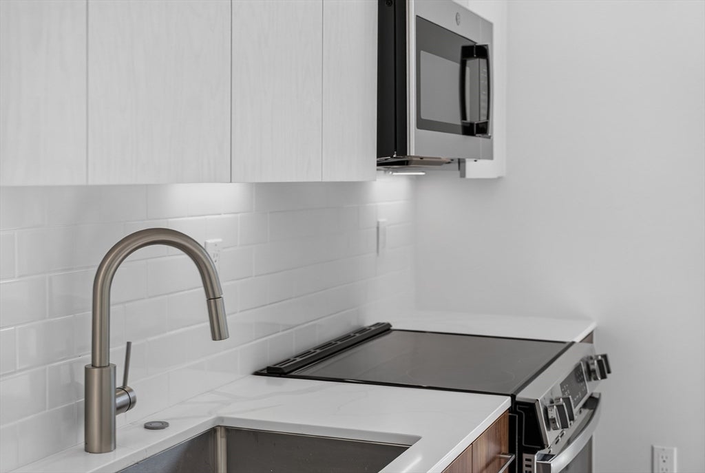 13 Warwick St #303, Somerville, MA, 13 Warwick St #303, Somerville, MA Photo #9