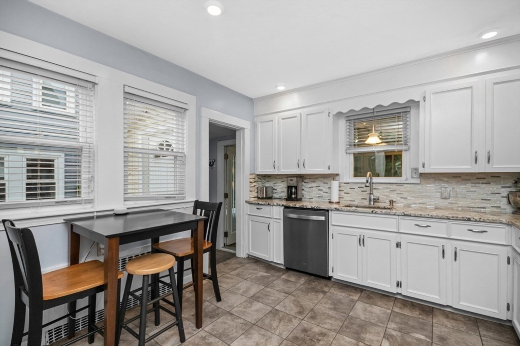 27 Saint Agatha Rd
