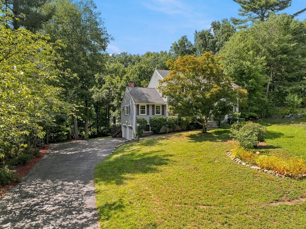 4 Dundas Avenue