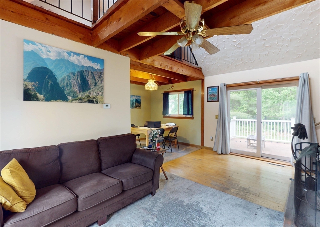 15 Merrill Dr