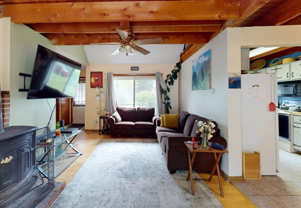 15 Merrill Dr