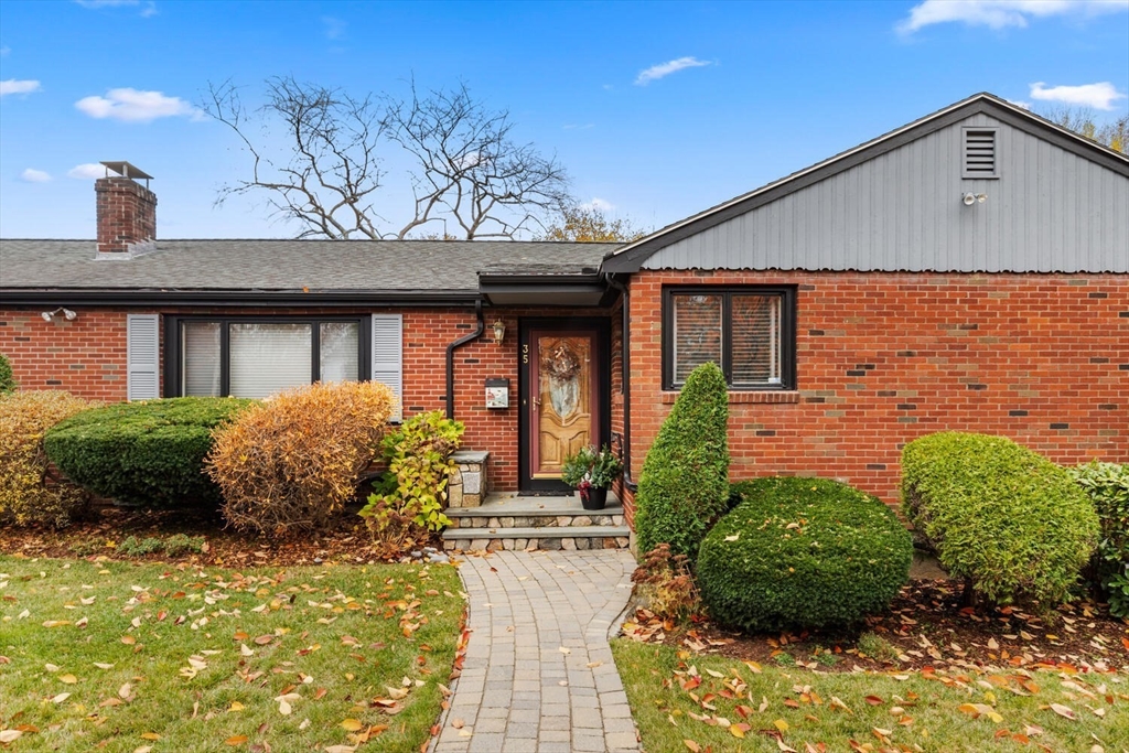 35 Alden Rd