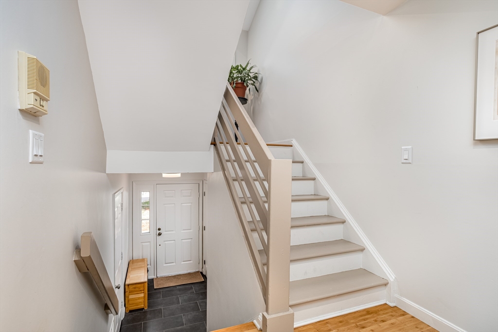313 Ridgefield Cir B