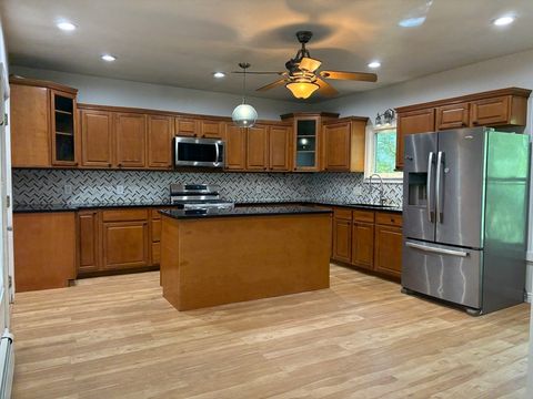 2 Chapel 1 Pepperell MA 01463