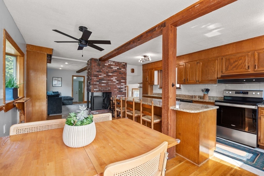 26 Oakwood Rd, Quincy, MA, 26 Oakwood Rd, Quincy, MA Photo #7