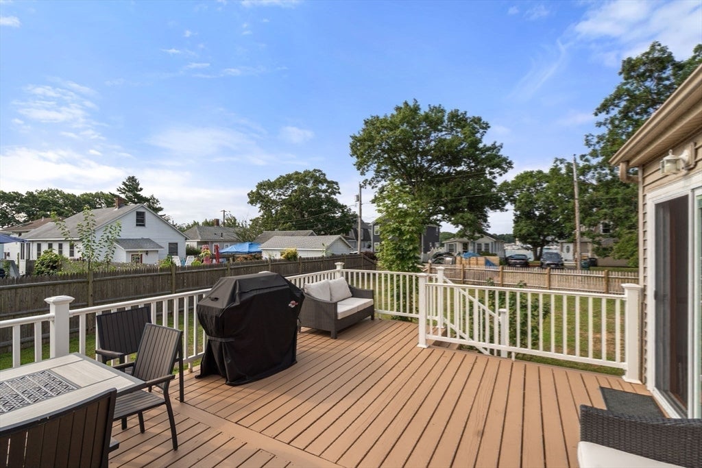 26 Oakwood Rd, Quincy, MA, 26 Oakwood Rd, Quincy, MA Photo #26