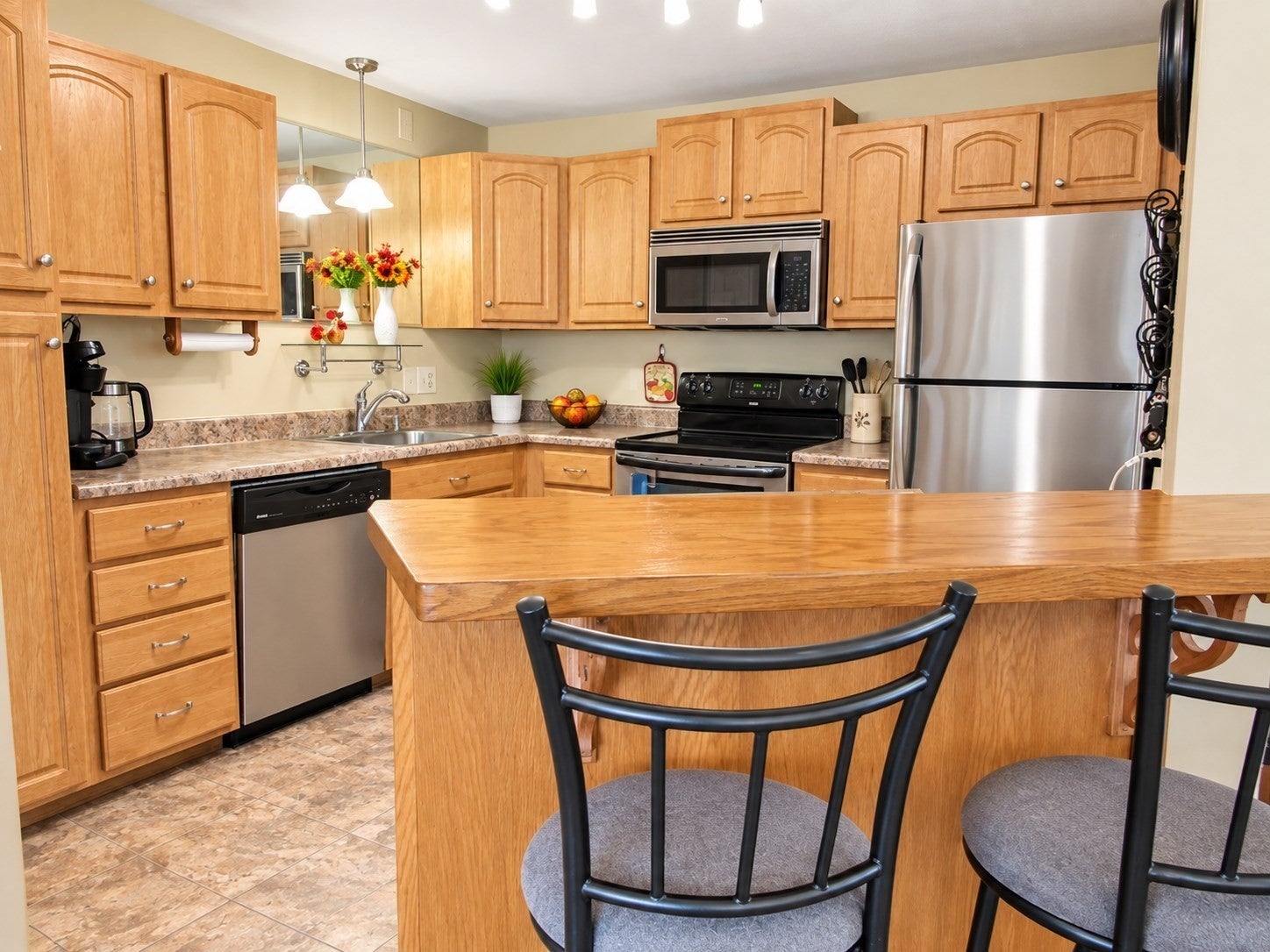 24 Magnolia St #2B, Attleboro, MA, 24 Magnolia St #2B, Attleboro, MA Photo #9