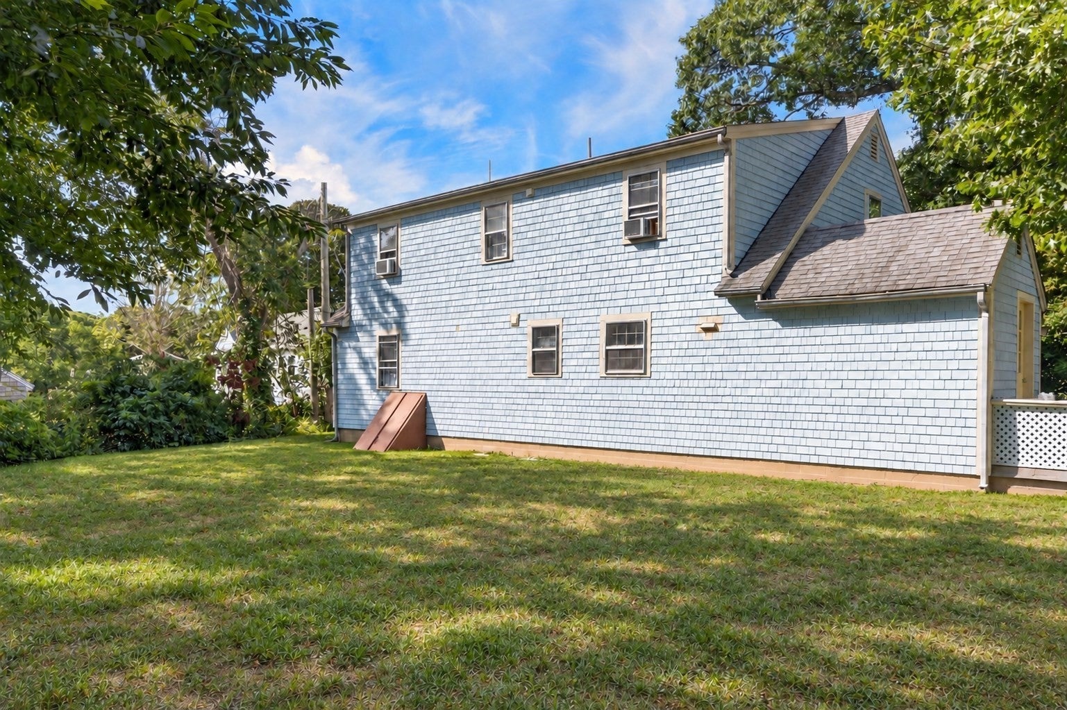 234 County Road, Oak Bluffs, MA Photo #2
